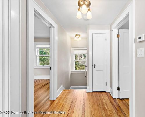 182 Pinckney Rd, Little Silver NJ 07739-1015 exterior