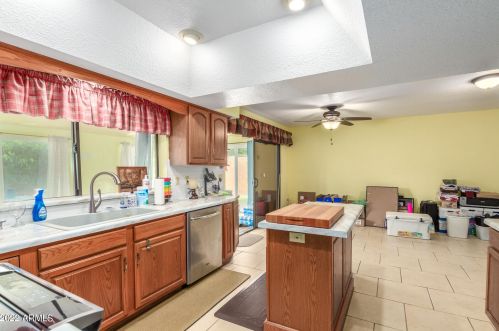 1826 Acoma Dr, Phoenix AZ 85032-4892 exterior