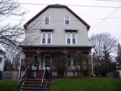 11 Hollis St, Newton, MA 02458-2009