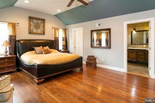 86 Lexington Ave, Cresskill NJ  07626-1216 exterior