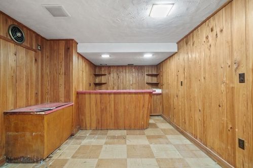 32 Brookshire Rd, Worcester MA 01609-1252 exterior