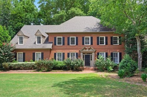 5325 Brooke Farm Dr, Atlanta, GA 30338-3150