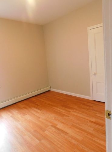 951 Rodman St, Fall River MA  02721-3947 exterior