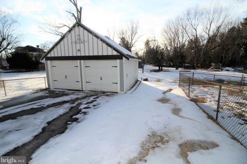 41 Paxson Ave, Trenton NJ 08690-1912 exterior