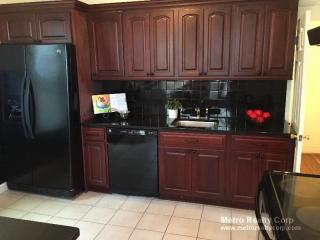 8 Winthrop Ave, Newton MA  02458-1810 exterior