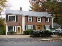 87 Woodward St, Newton, MA 02461-1310