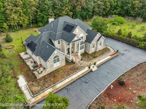 750 Farmingdale Rd, Jackson Twp NJ 08527-4301 exterior