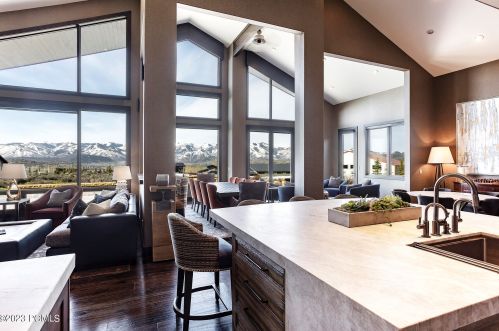 8449 Silver Crk Rd, Park City UT exterior