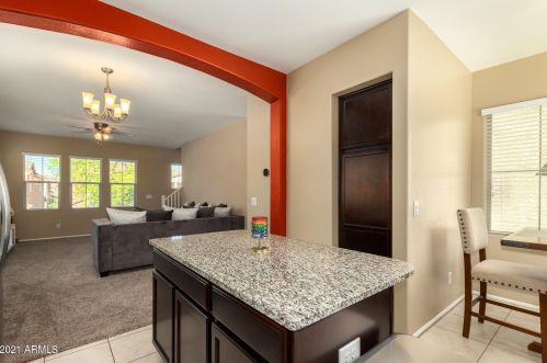 1947 77th Gln, Phoenix AZ  85035-5061 exterior