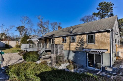 16 Joshuas Way, Chatham MA 02633-1565 exterior