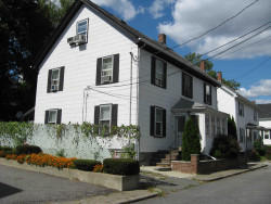 7 Cottage Pl, Newton, MA 02465-1525