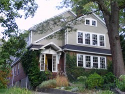 34 Perkins St, Newton, MA 02465-2303