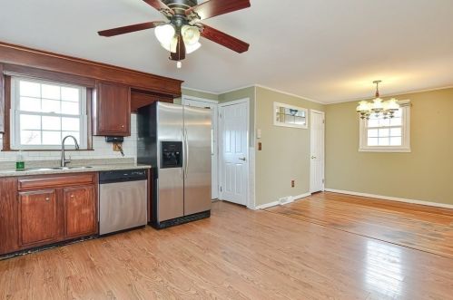 19 Middlesex Ave, Worcester MA 01604-1931 exterior