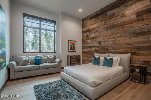 215 White Pne Cyn Rd, Park City UT 84060-6514 exterior