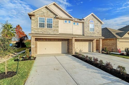 528 6 St, Morgans Point TX 77571-4910 exterior