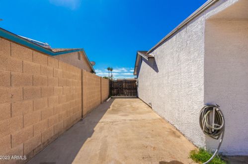 6802 Cambridge Ave, Phoenix AZ 85008-1216 exterior