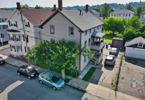 33 Morton St, Fall River MA 02720-2860 exterior