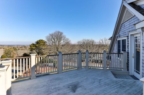 230 Skyline Dr, Chatham MA 02633-1720 exterior