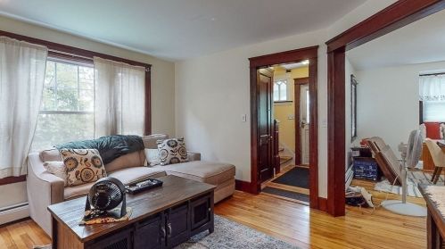 25 Circuit Ave, Worcester MA 01603-2159 exterior