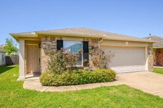 1110 Desert Palms Ln, Richmond TX  77471-5881 exterior