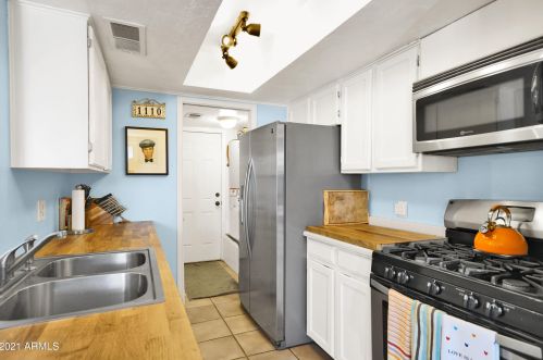 1110 Belmont Ave, Phoenix AZ 85051-6765 exterior