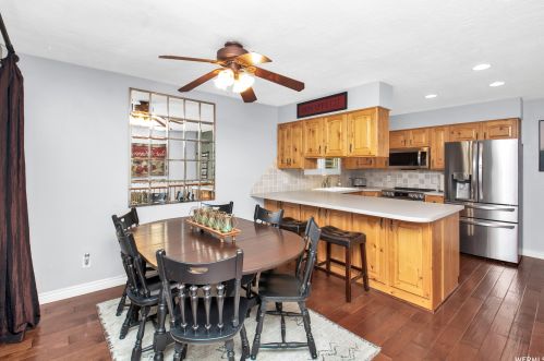 1716 Paulista Way, Sandy UT 84093-6847 exterior