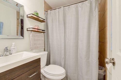 1340 38 Dr, Phoenix AZ 85053-2811 exterior