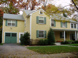 164 Kirkstall Rd, Newton, MA 02460-2243