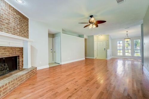 6206 Coral Ln, Garland TX 75048-3380 exterior