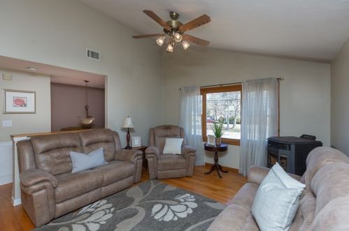 455 Vernon St, East Bridgewater MA 02324-2228 exterior