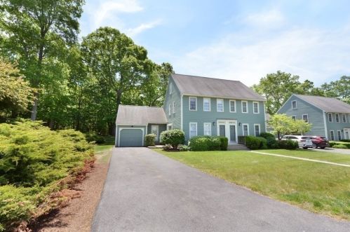 29 Brookdale Cir, Shrewsbury, MA 01545-5436