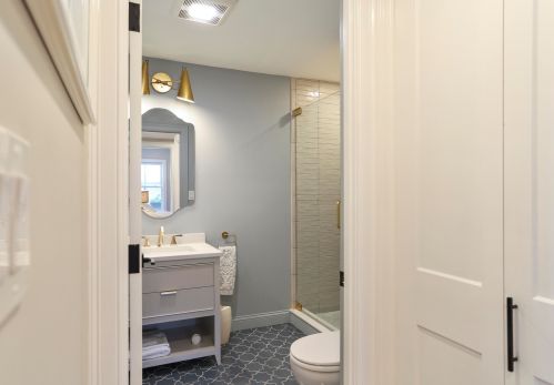 5 Ketch Ln, Quincy MA 02171 exterior