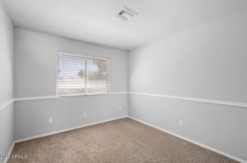 19615 36 St, Phoenix AZ 85050-3945 exterior