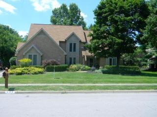 695 Crossing Crk, Columbus OH  43230-6114 exterior