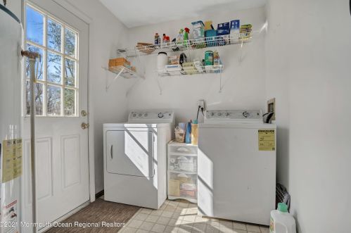 11 Red Cedar Ct, Jackson Twp NJ 08527-1351 exterior