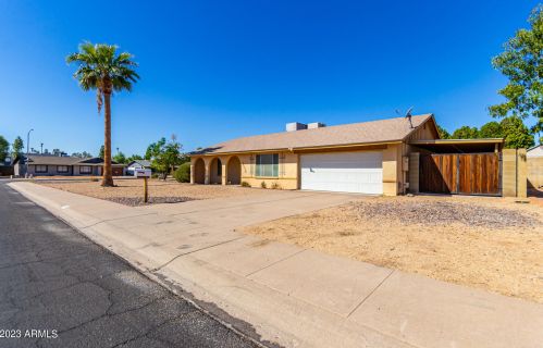 14214 27th Dr, Phoenix, AZ 85053-5802