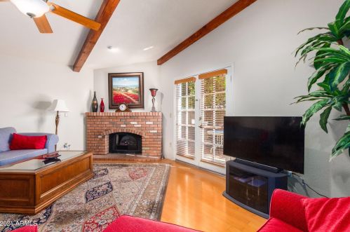 17235 2nd Pl, Phoenix AZ 85022-2315 exterior