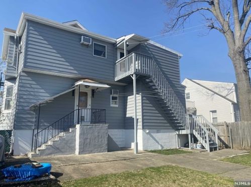 78 Sanford Ave, Belleville NJ 07109-1224 exterior