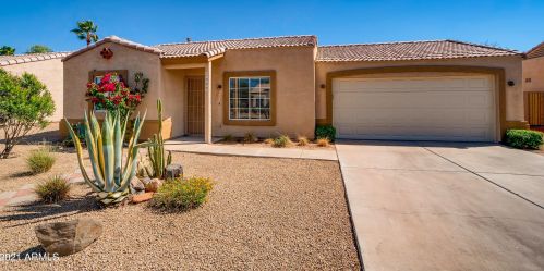 2609 Angela Dr, Phoenix AZ  85032-1883 exterior