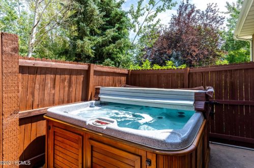 1639 Ft Rd, Park City UT 84098-6587 exterior