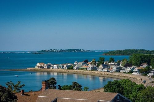 94 Great Hl Dr, Weymouth MA 02189 exterior