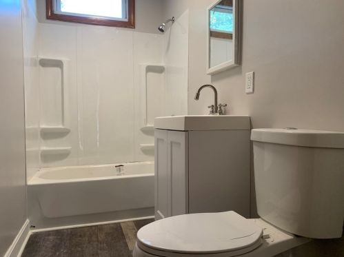 228 Phillips Ave, New Bedford MA 02746-1858 exterior