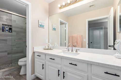 2310 Bent Tree Dr, Phoenix AZ  85085-4771 exterior