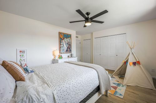 8133 16 Dr, Phoenix AZ 85015-1426 exterior