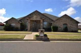 2100 Oak Dr, Oklahoma City OK  73170-7927 exterior