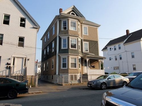 88 Mosher St, New Bedford, MA 02744-1119