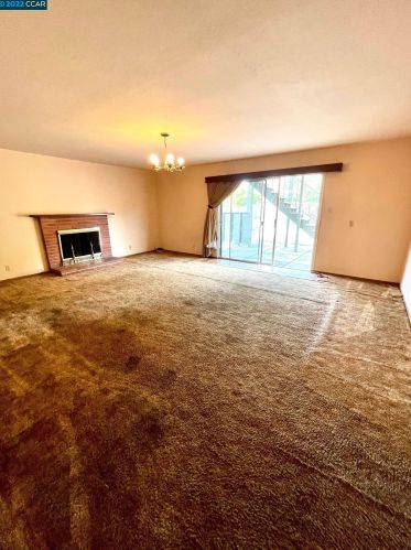 955 Burkhart Ave, San Leandro CA 94579-2031 exterior