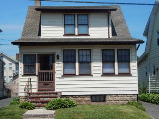 19 Arlington Pl, Kearny NJ  07032-3715 exterior