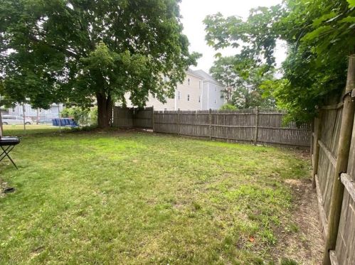 59 Ruth St, New Bedford MA 02744-2419 exterior