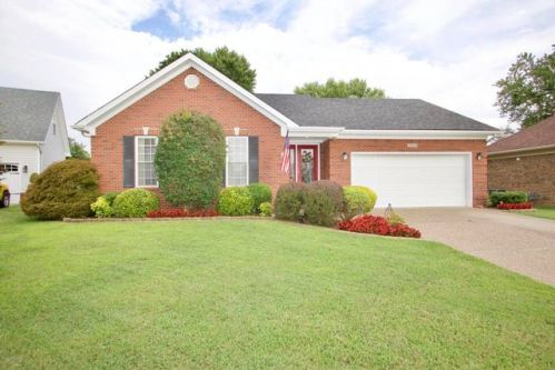 12533 Hedgeapple Way, Louisville, KY 40272-4482